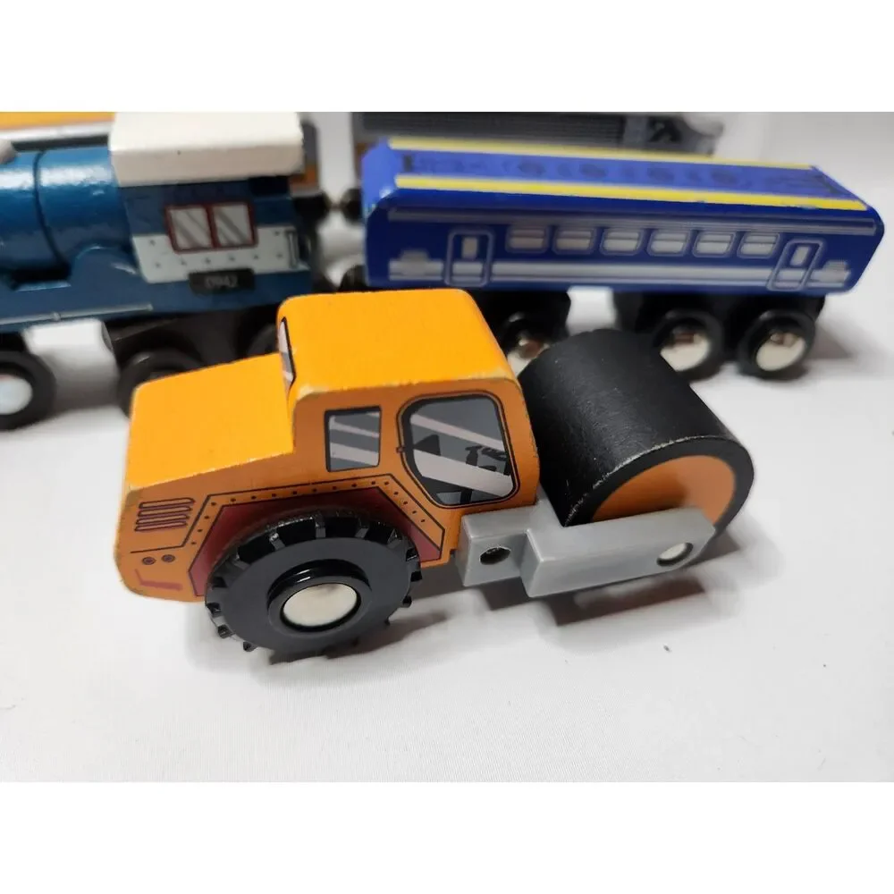 CIRCO Wooden Train & Vehicle Lot – Engines, Cars, Plane, Construction